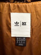 Load image into Gallery viewer, Metallic Long Puffer Coat (like new, worn once)