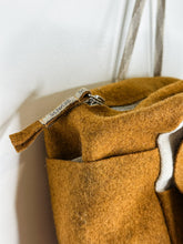 Load image into Gallery viewer, Diario Wool + Linen Shoulder Bag (orig. $186)
