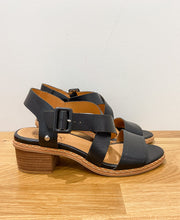 Load image into Gallery viewer, Leather Strappy Stacked Heel Sandals
