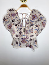 Load image into Gallery viewer, Silk Blend Corset Style Floral Puff Sleeve Blouse
