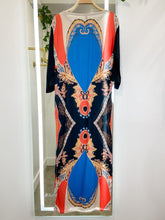 Load image into Gallery viewer, Tapestry Print Long Sleeve Maxi Dress
