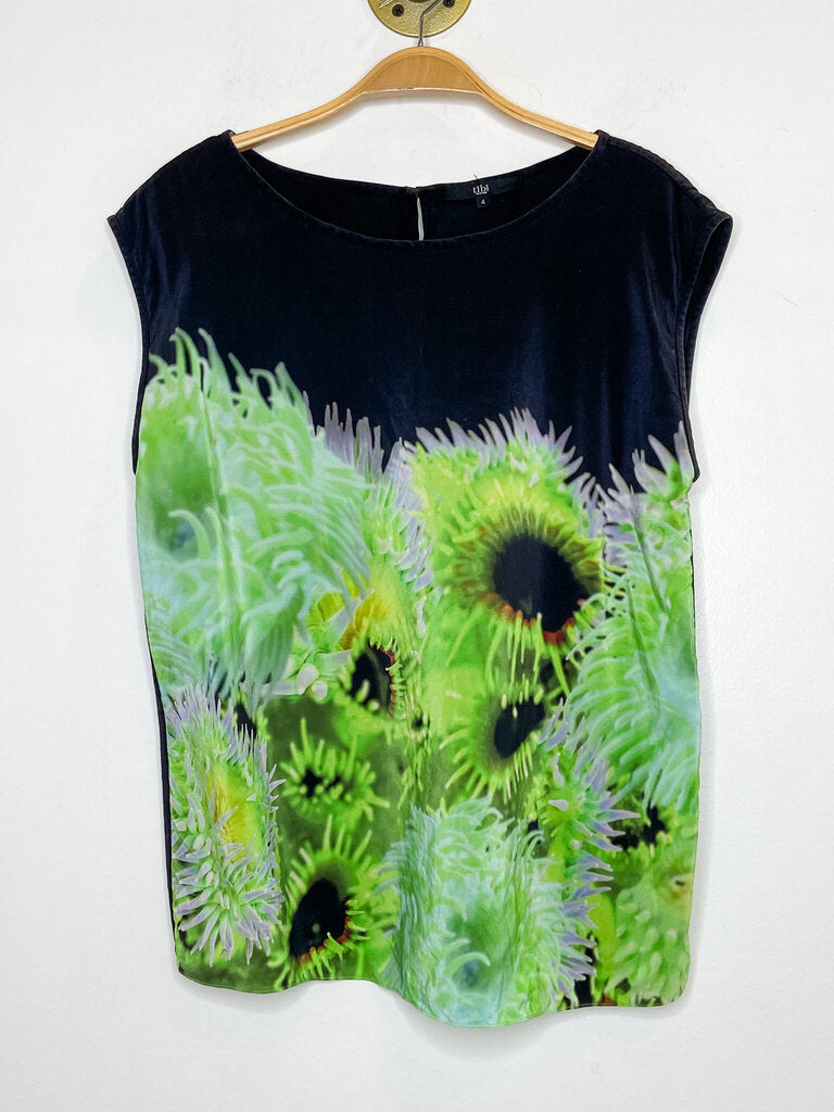 Silk Sleeveless Flower Graphic Blouse