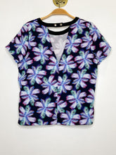 Load image into Gallery viewer, Palm Print Short Sleeve Shirt with Open Back
