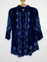 Load image into Gallery viewer, Velvet Floral Embroidered Button Front Blouse
