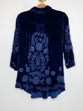 Load image into Gallery viewer, Velvet Floral Embroidered Button Front Blouse
