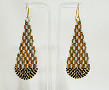 Load image into Gallery viewer, Checkered Drops Beaded Earrings
