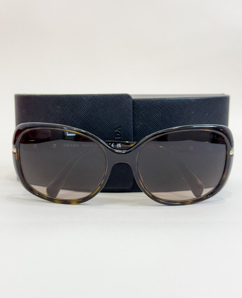 Round Sunglasses with Case