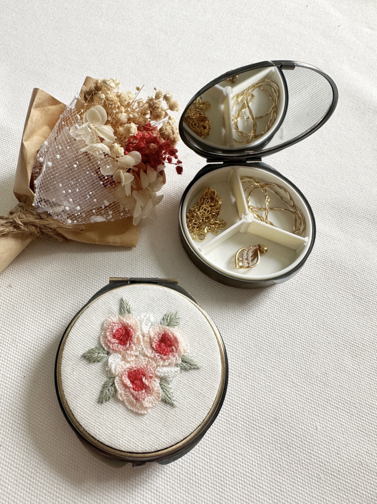 Floral Embroidered Linen Round Mini Box with Mirror