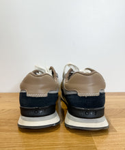 Load image into Gallery viewer, Royal Mile Sneakers (with box)
