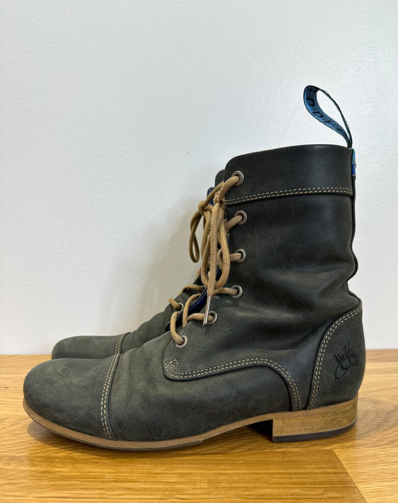 Leather Lace Up Boots