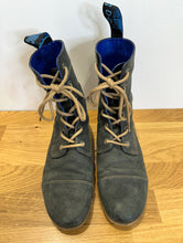 Load image into Gallery viewer, Leather Lace Up Boots
