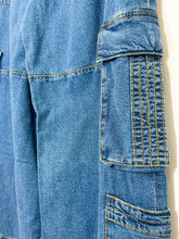 Load image into Gallery viewer, Low Rise Slouchy Cargo Jean (NWT, orig. $284)
