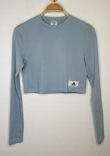 Load image into Gallery viewer, Ribbed Cropped Long Sleeve Shirt
