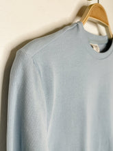 Load image into Gallery viewer, Ribbed Cropped Long Sleeve Shirt
