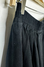 Load image into Gallery viewer, Wide Leg Pleated Pants
