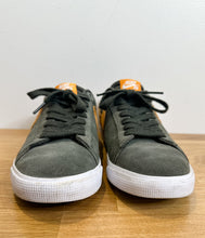 Load image into Gallery viewer, Suede Zoom Blazer Low Sneakers
