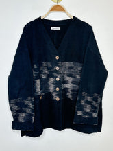 Load image into Gallery viewer, Cotton Woven V-Neck Jacket
