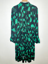 Load image into Gallery viewer, Tree Print Long Sleeve Half Button Midi Dress
