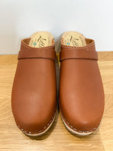 Load image into Gallery viewer, Leather Clogs (NEW)
