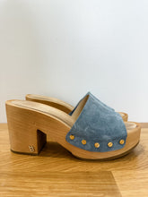 Load image into Gallery viewer, Suede Clog Sandals
