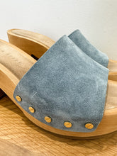 Load image into Gallery viewer, Suede Clog Sandals
