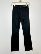 Load image into Gallery viewer, High Rise Vintage Fit
