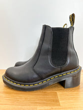 Load image into Gallery viewer, Cadence Leather Chelsea Boots
