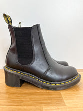 Load image into Gallery viewer, Cadence Leather Chelsea Boots
