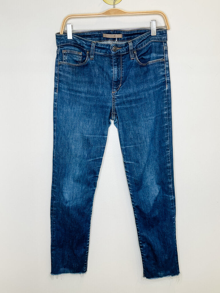 Slim Straight