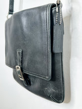 Load image into Gallery viewer, Vintage Leather Crossbody Bag
