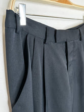Load image into Gallery viewer, Pleated Trousers
