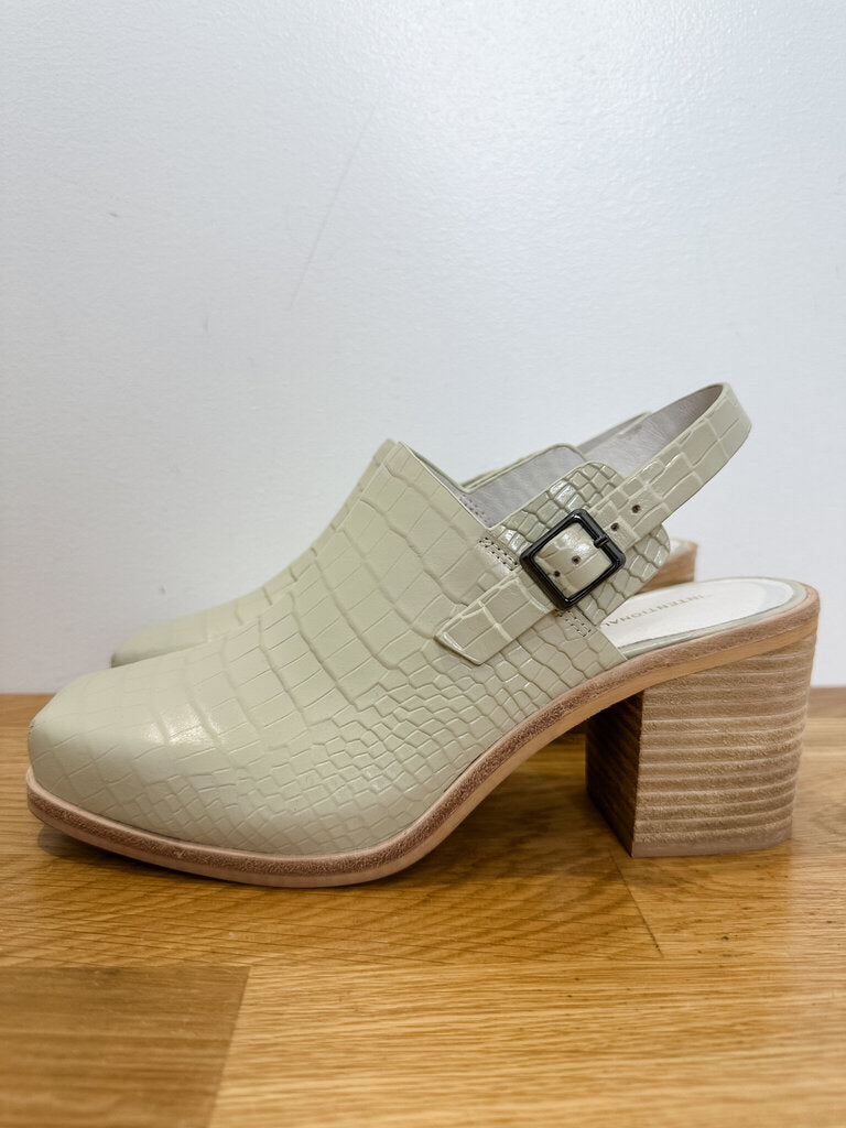 Honcho Mules (orig. $209)