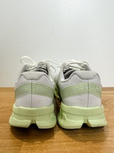 Load image into Gallery viewer, Cloudgo Sneakers
