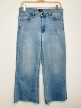 Load image into Gallery viewer, Wide Leg Raw Hem

