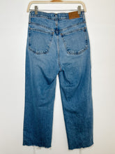 Load image into Gallery viewer, Perfect Vintage Wide Leg Crop
