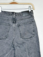 Load image into Gallery viewer, Way High Jean
