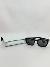 Load image into Gallery viewer, Sunglasses 4403 3001/87 51 (with case, orig. $250)
