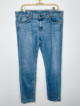 Load image into Gallery viewer, Dre Low Rise Slim Boyfriend
