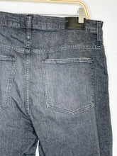 Load image into Gallery viewer, Perfect Vintage Wide Leg Crop
