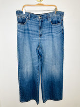 Load image into Gallery viewer, Superwide-Leg Jeans
