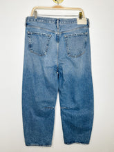 Load image into Gallery viewer, Miro Mid-Rise Relaxed Barrel Jean
