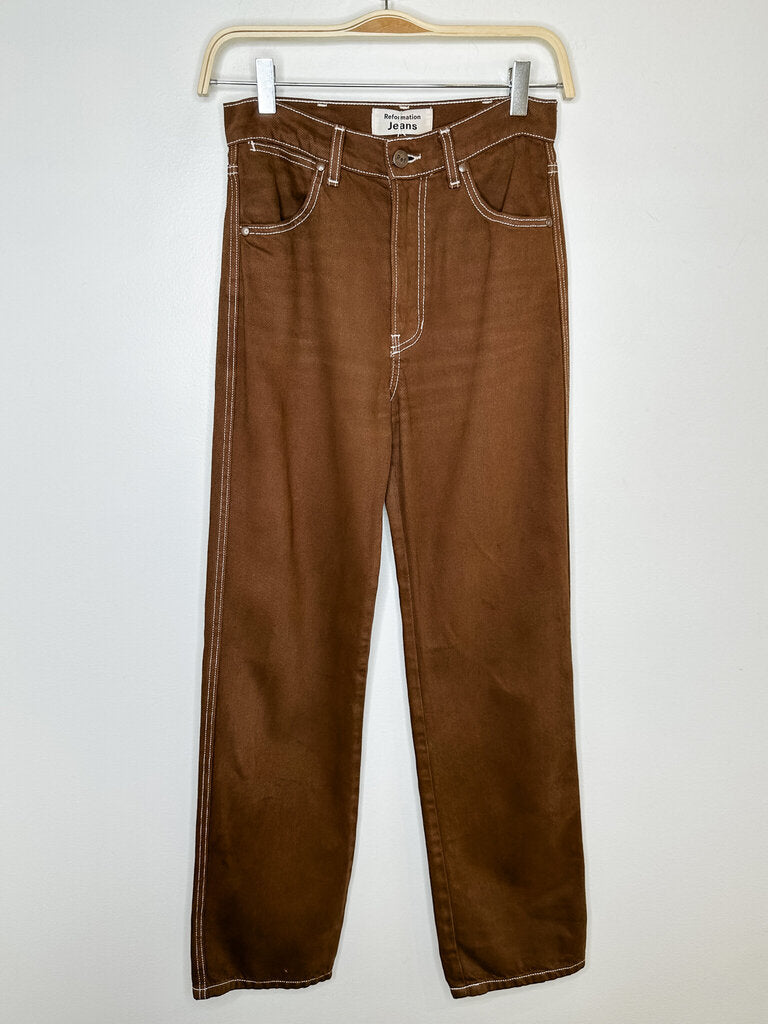 High Rise Slim Straight with Contrast Stitiching