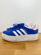 Load image into Gallery viewer, Platform Suede Gazelles
