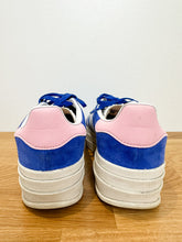 Load image into Gallery viewer, Platform Suede Gazelles
