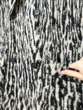 Load image into Gallery viewer, Animal Print Knit Coat
