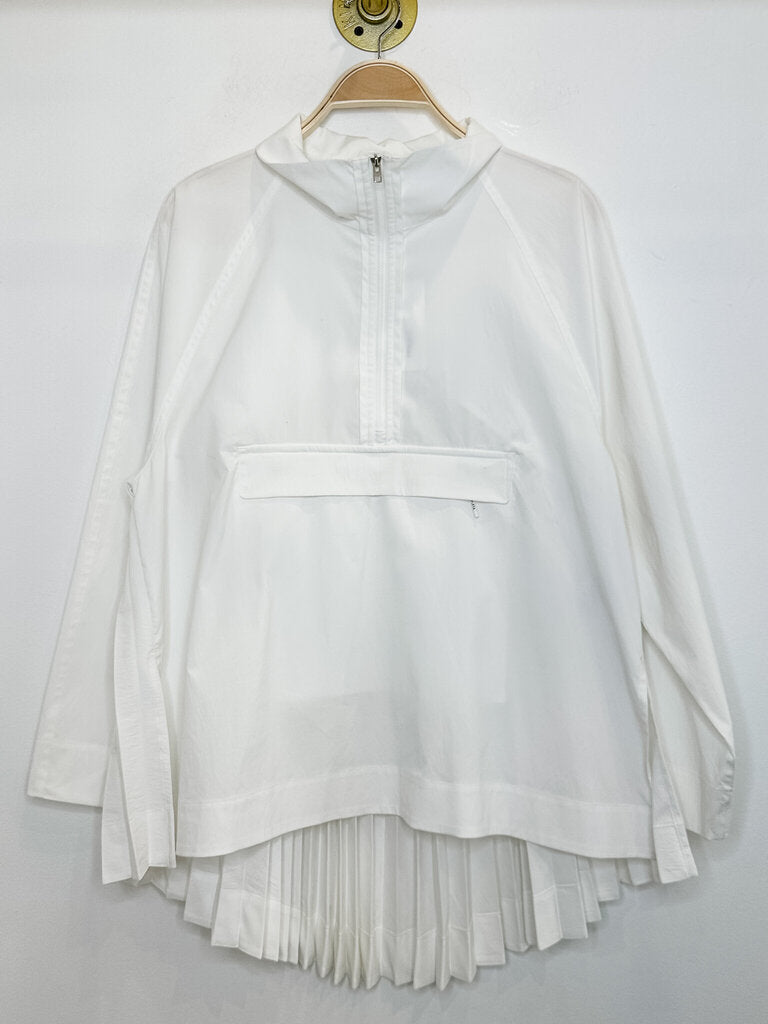 Pullover with Pleated Back