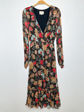 Load image into Gallery viewer, Floral + Dot V-Neck Midi Dress
