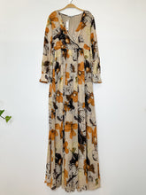 Load image into Gallery viewer, Oversized Floral Print Long Sleeve Maxi Dress (NWT)
