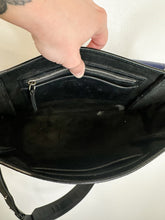 Load image into Gallery viewer, Leather Elliot Shoulder Bag
