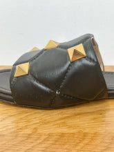 Load image into Gallery viewer, Leather Rockstud Slides
